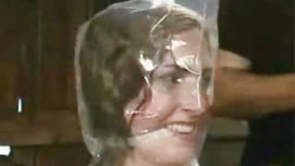 Guy ให้ a cock ride to young รัสเซีย เจี๊ยบ before doggystyle