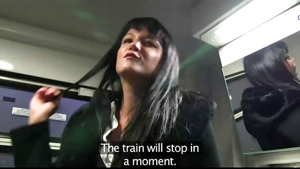 ผู้ชายตอบรับคำเชิญของแฟนสาวแล้วกระแทกทารกที่เรียวยาว