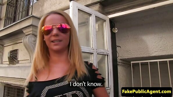 พนักงานออฟฟิศเจาะเพื่อนร่วมงานใหม่เป็นสองเท่าในช่วงพักกลางวัน