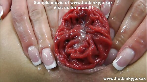 นายหญิงมุ่งหน้าไปเป็นทาสโดยมีจุดประสงค์เพื่อรัดเธอ