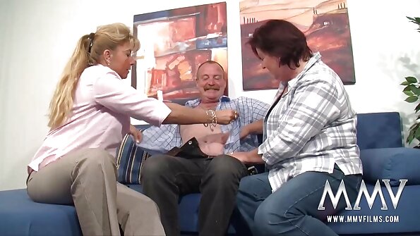 ฉากร่วมเพศใบหน้าที่น่าทึ่งของสาวเอเชียสุดฮอตและผู้ชายหัวโต