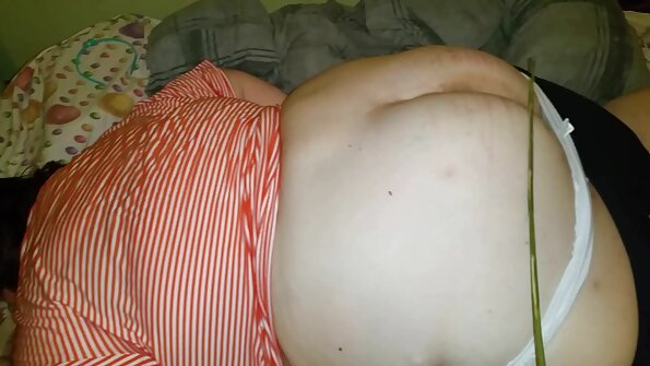 Ginebra Bellucci เจี๊ยบเงี่ยนกำลังร่วมเพศเพื่อนร่วมงานของเธอ