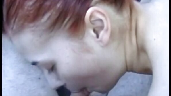 น่ารัก ที่รัก กับ ใหญ่ หัวนม ใหญ่ กระโดด บ คนแปลกหน้า bulge ข้างนอก